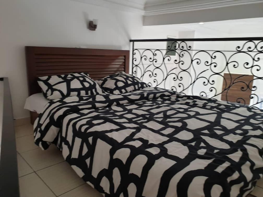 Eve Home Yaoundé 外观 照片